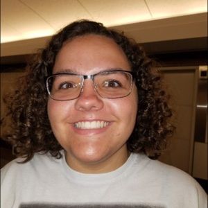 Meet your Posher, Andrea